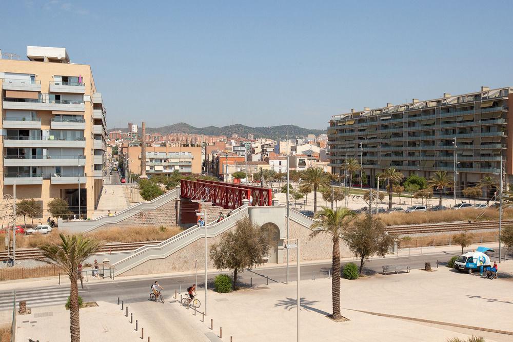 Alcam Badalona Playa Norte Bagian luar foto
